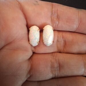 Kendra Scott Camelia Earrings